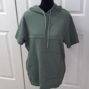 Fission Olive Green Short Sleeve Hoodie   Size L